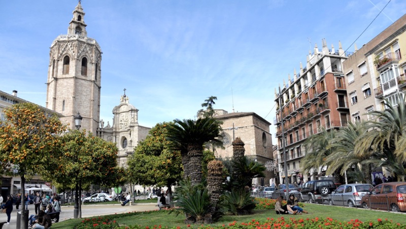 легально проживать в испании